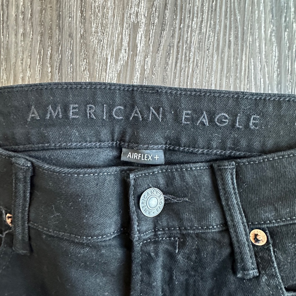 American Eagle AirFlex+ Black Distressed Denim Shorts Men’s Size 31 - Picture 12 of 17